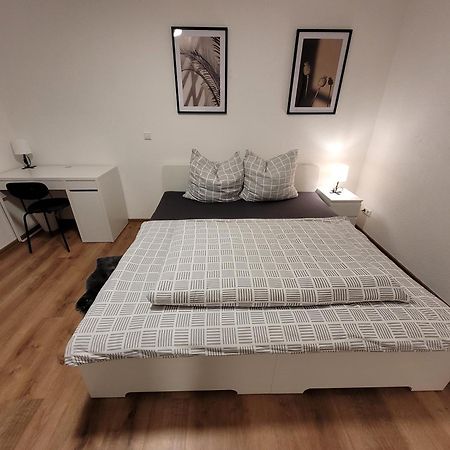 Living Flat, Eine Wohnung Mit Zwei Schlafzimmern Und Balkon Schorndorf  Extérieur photo
