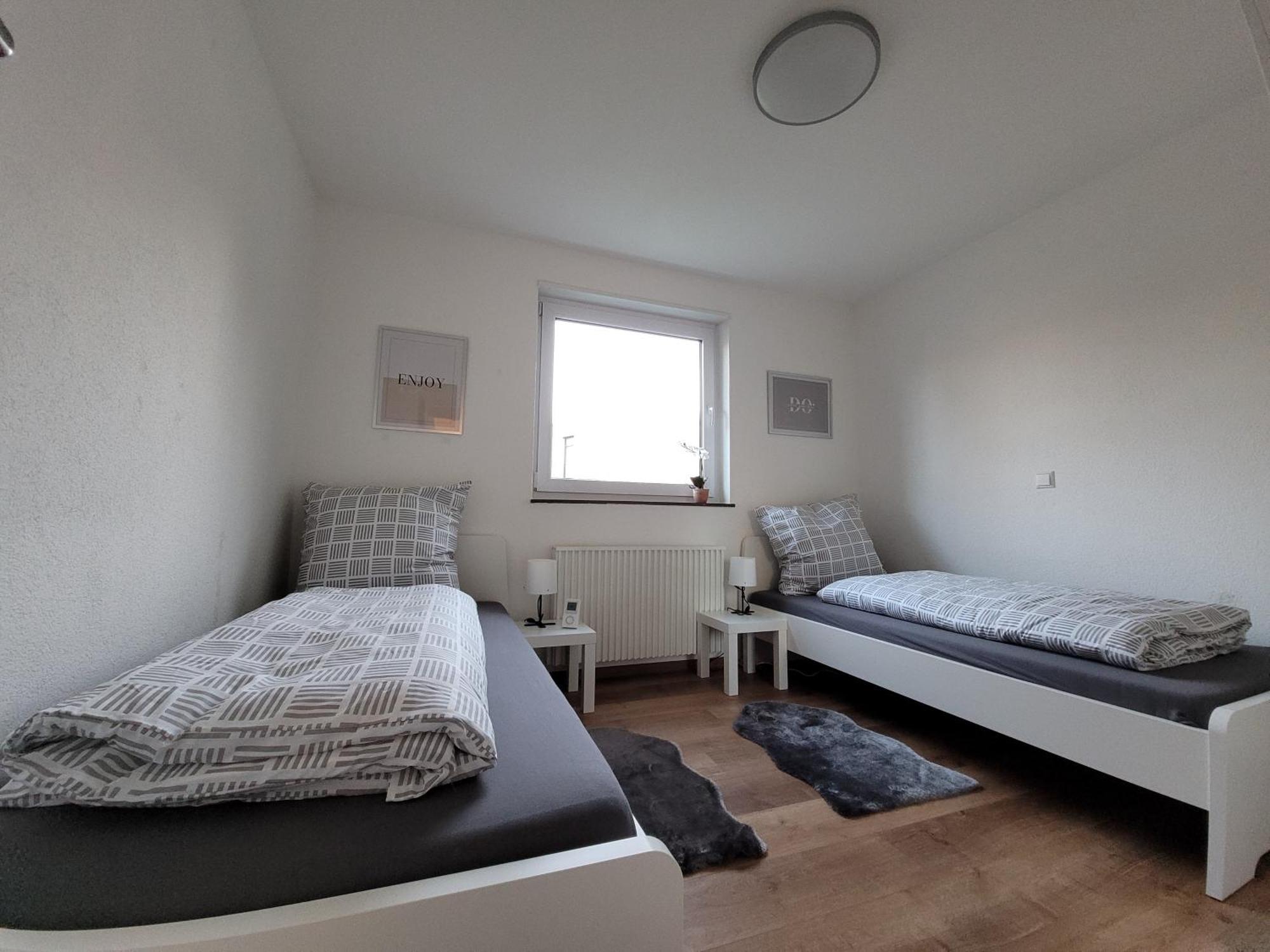 Living Flat, Eine Wohnung Mit Zwei Schlafzimmern Und Balkon Schorndorf  Extérieur photo